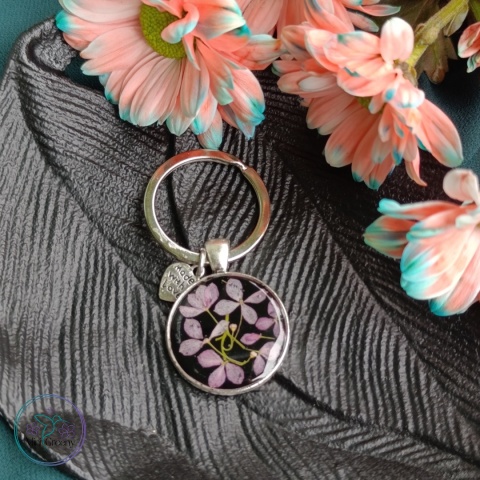 Brelok z kwiatami miniaturowej hortensji