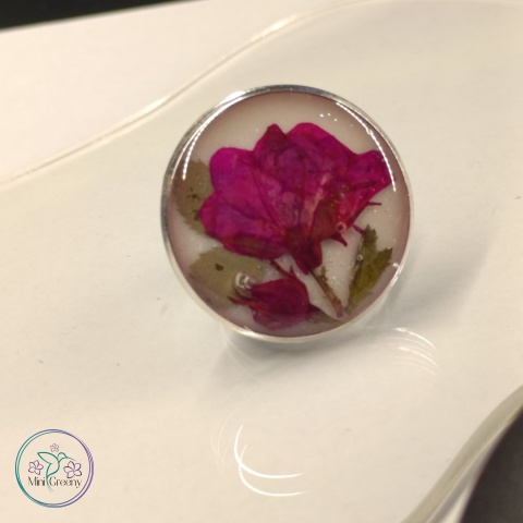 Duży pierścionek z kwiatem róży