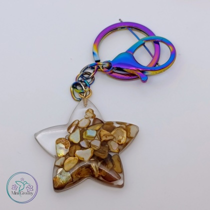 Gwiezdny brelok z brązową muszlą