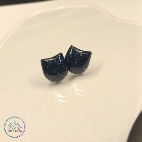 Kocie kolczyki na sztyftach z brokatowym efektem