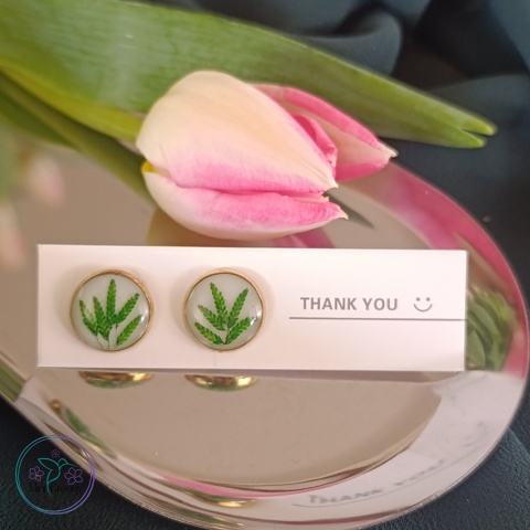 Kolczyki sztyfty z trawami