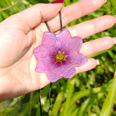 Wisior Różowy Kwiat kosmosu