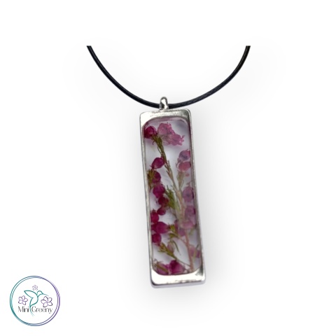 Wisior z wrzoścem w żywicy