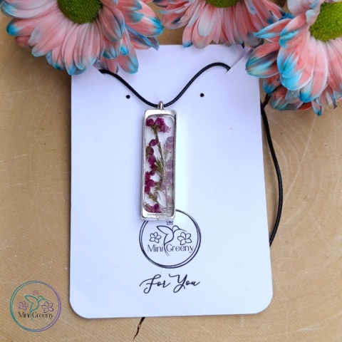 Wisior z wrzoścem w żywicy