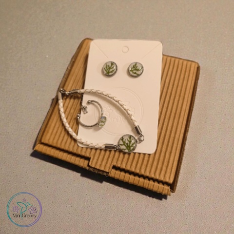 komplet biżuterii biel z zielenią