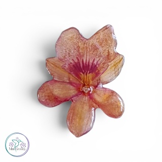 Broszka z naturalną orchideą w żywicy